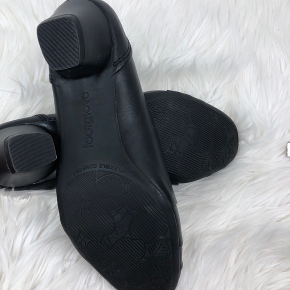 EUC Black Heeled Pumps - Picture 3 of 7